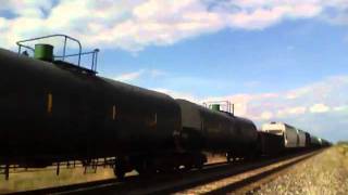 Q595 lead by a YN3 CSX AC44CW unit 573