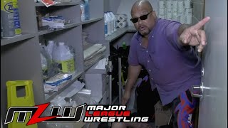 Mysterious Backstage Ault