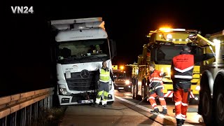 VN24 - Truck gets stuck behind concrete edge - long recovery operation by VN24 54,900 views 1 month ago 15 minutes