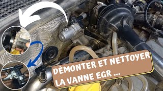 Démonter et nettoyer la vanne EGR et la conduite d'air moteur 1.5 dCI K9K