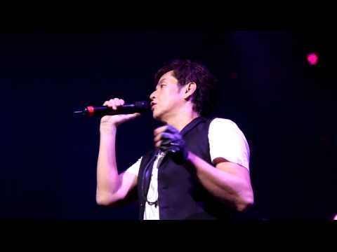 譚詠麟 - 眼泛淚光  Alan Tam live @ Vancouver 2012