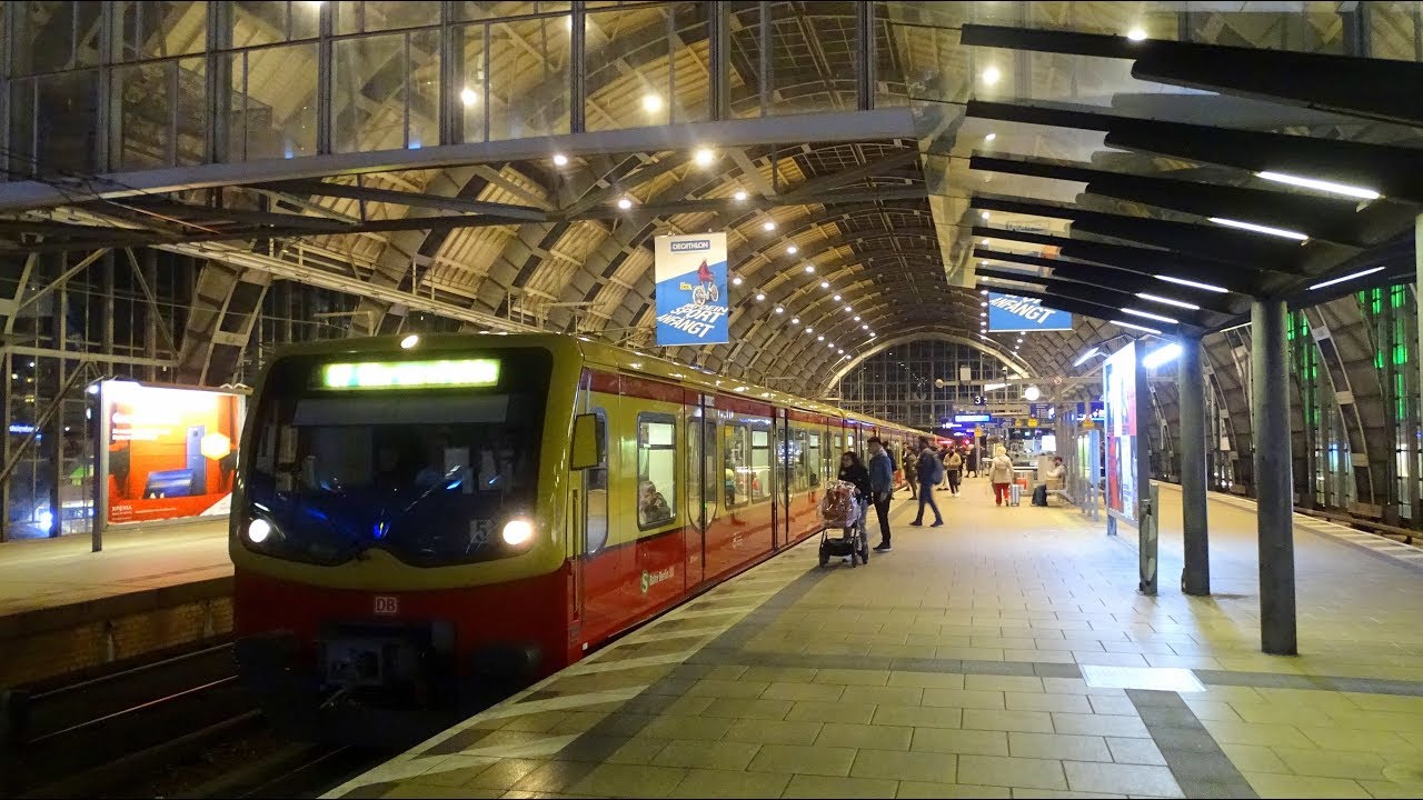 Berlin Alexanderplatz spätabends mit S-Bahn Berlin • ICE 2 • ODEG Stadler KISS • ET 442 • Taurus•IRE