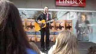 Patrik Isaksson - Under Mitt Tunna Skinn