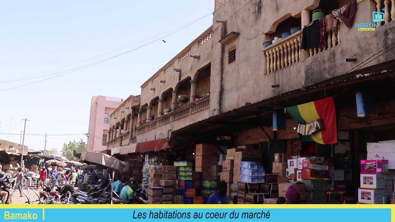 Bamako : Les habitations au coeur du marché
