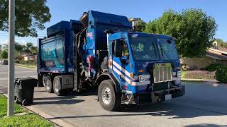 Republic Services Santa Ana Pete 520 McNeilus ZR in Brea