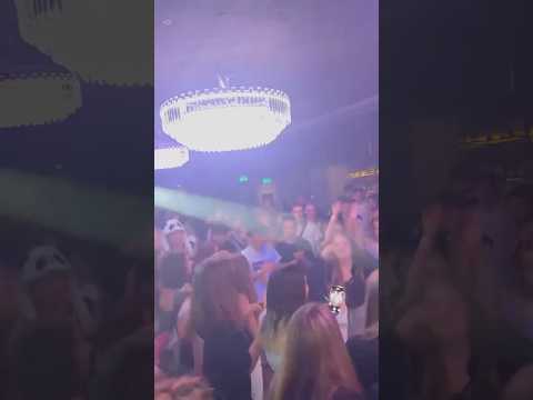 Всем привет ! Чуть видео с крайних жарких выходных! Увидимся на ближайших вечеринках 💪 всех обнял