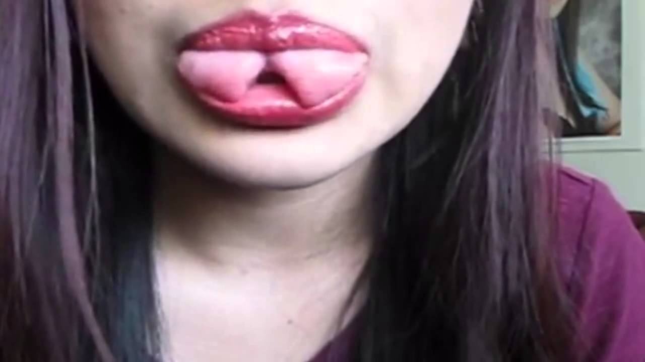 Watch Woman Perform The Best Party Trick Ever With Her Amazing Split Tongue Youtube 