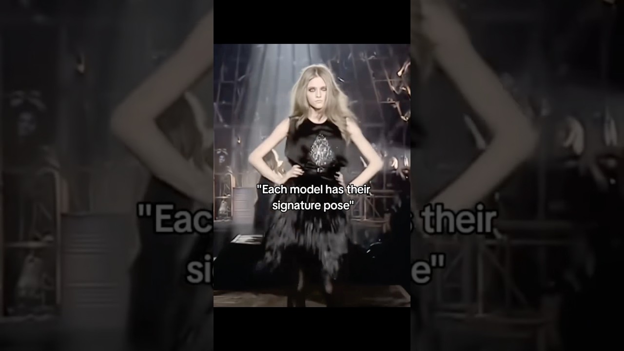 Vlada Roslyakova’s signature pose is so Iconic😍