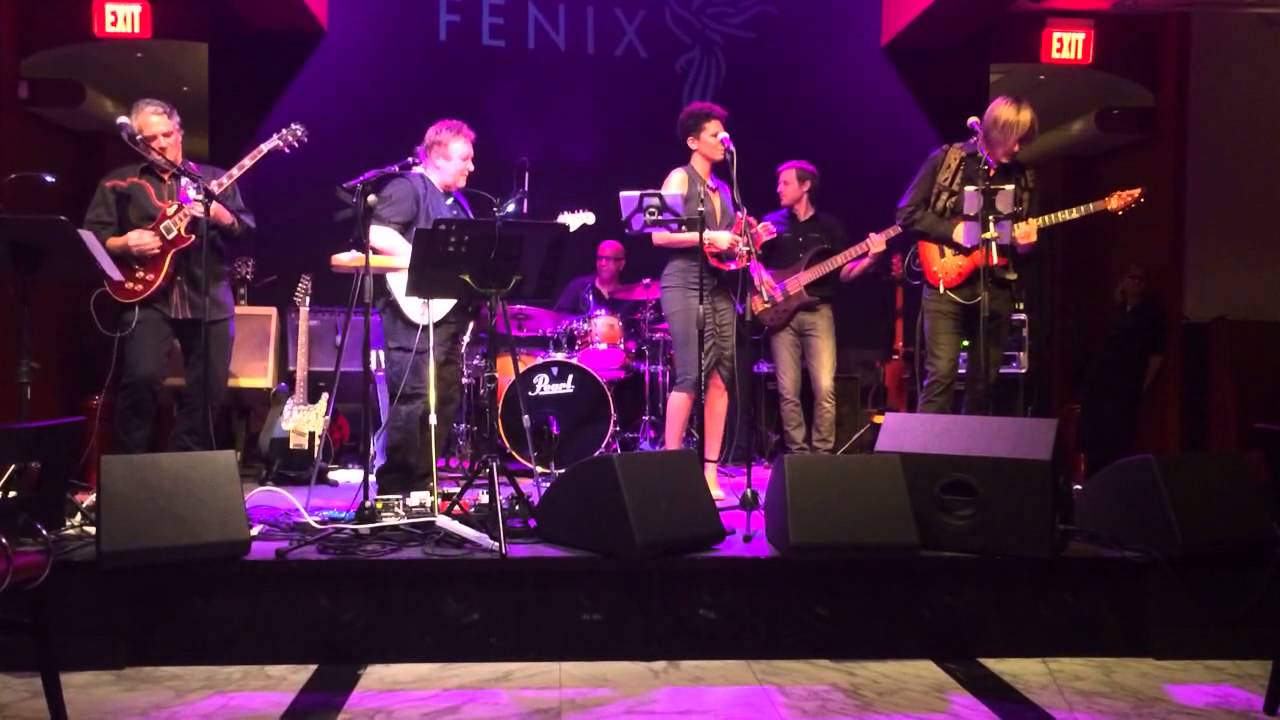 J Jaffe & The Dark Room Band - "Snakey Woman" @ Fenix Live