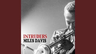 Video thumbnail of "Miles Davis - Perfect Way"