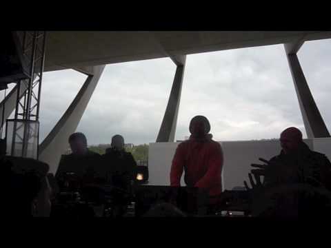 Joe Claussel plays Think Twice (Henrik Schwarz Remix) @ Body & Soul - Nuits Sonores - 15 Mai 2010