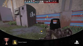 Tom Clancy's Rainbow Six Siege sneak attack