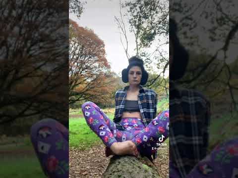 Nature barefoot earthing