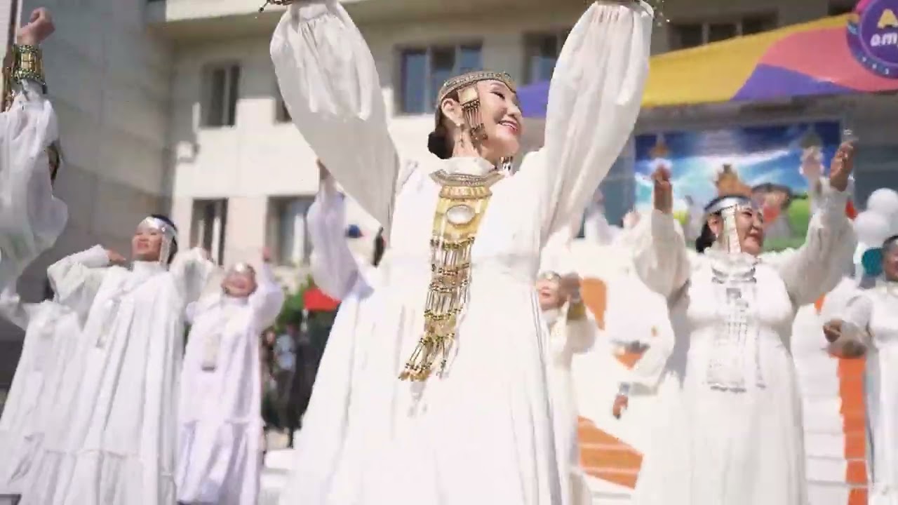 Центр танцевального фитнеса Марины Кузьминой.  Флешмоб ко дню Народных художественных промыслов.