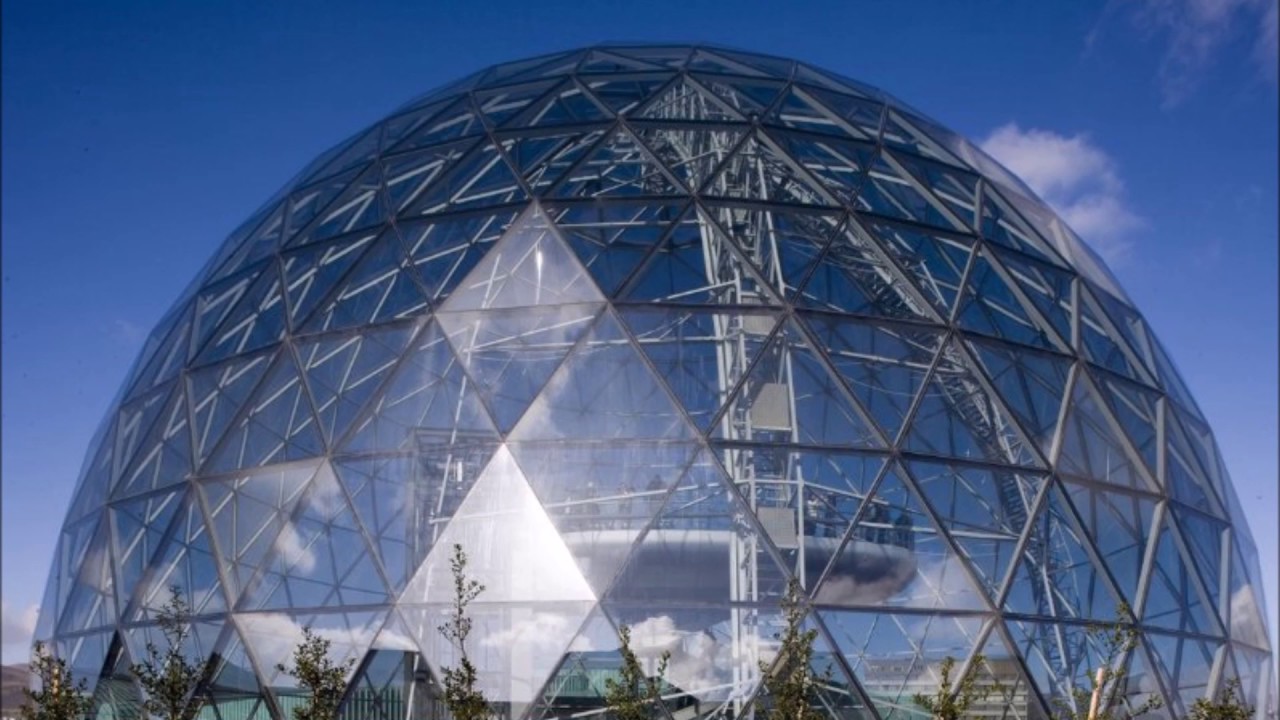 Сколько стоит железный купол. Здание с куполом. Купить стеклянный что. Стеклянный купол. Сферические здания.