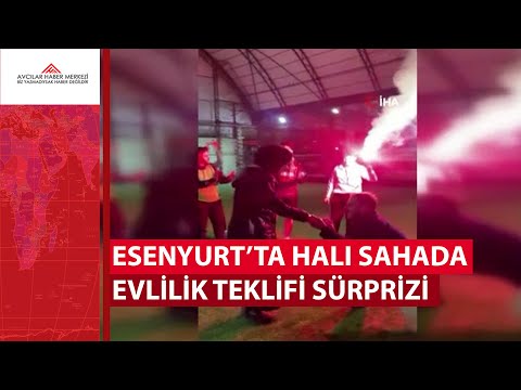 Esenyurt’ta halı sahada evlilik teklifi sürprizi