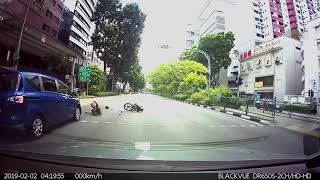 Toyota SLQ6909H driver hits a cyclist screenshot 5