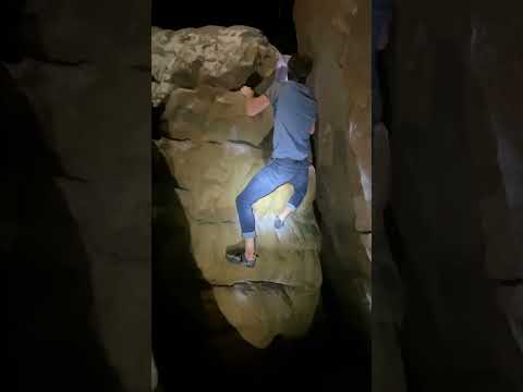 Beta Video for climb Grimace v8, Stone Fort
