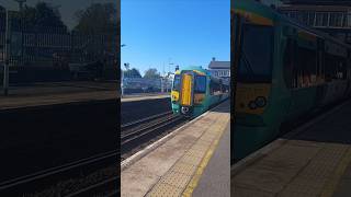 Southern Class 377 departing Horley with 2 whistles!!!!