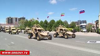 В Грозном прошел военный парад в честь Дня Победы