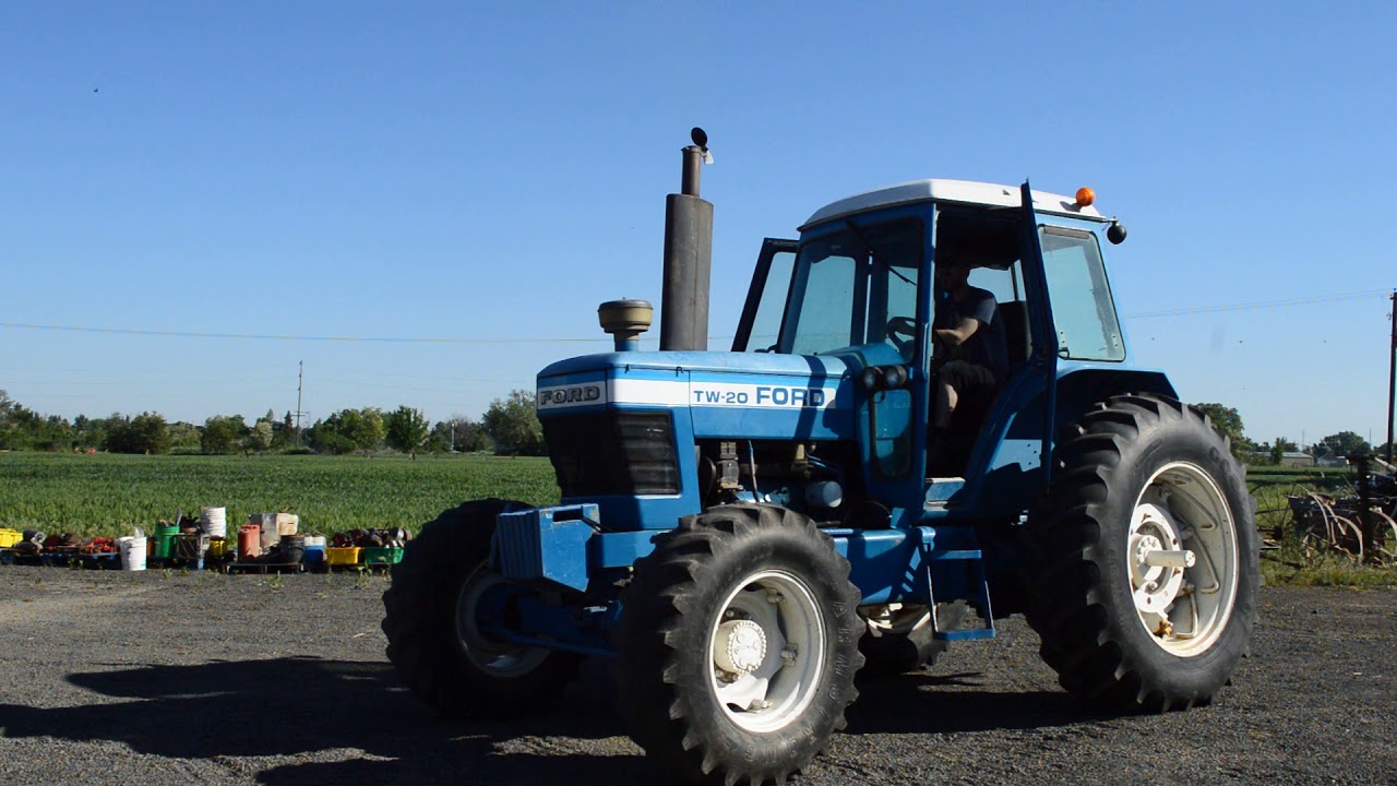Lot#4 Ford TW-20 Diesel 4x4 Wheel Tractor