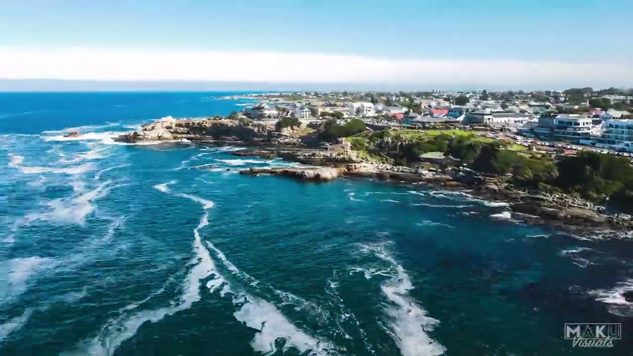 Aerial Hyperlapse along Rugged HERMANUS Coastline [4K]