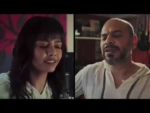 ومهما نغيب وتاخدنا أيام وسنين بين قلبك وقلبي غرام وحنين سار إجباري رغم المسافة