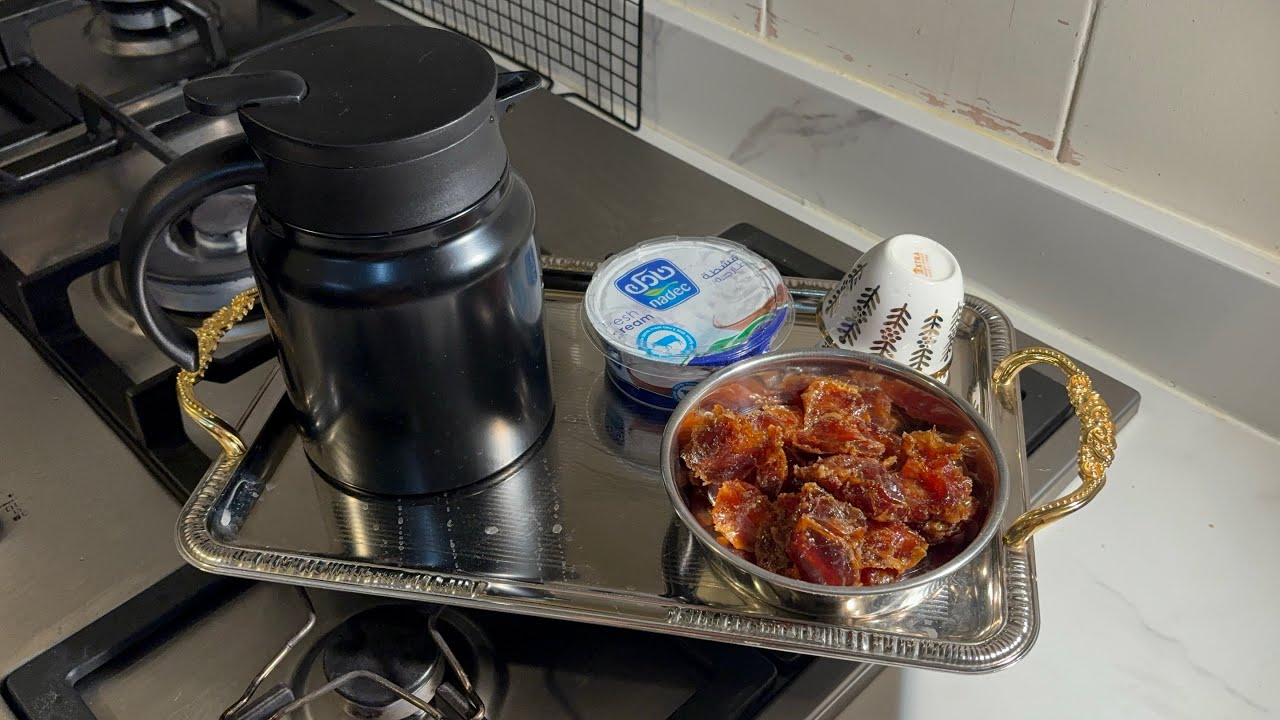 القهوه تحت الأمطار والأجواء الزينه 🥹🌧️🤍بعد روتين تنضيف البيت تفاجأت بالأمطار 😍🤍