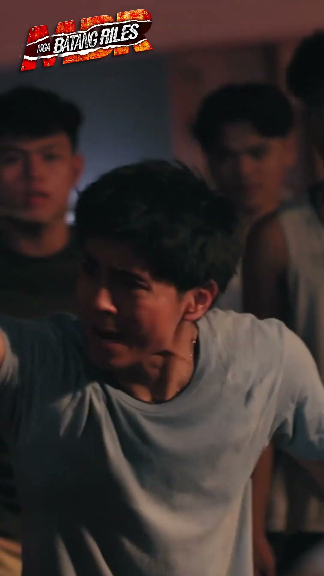 Sig, nabugbog ni Ssob! #shorts | Mga Batang Riles