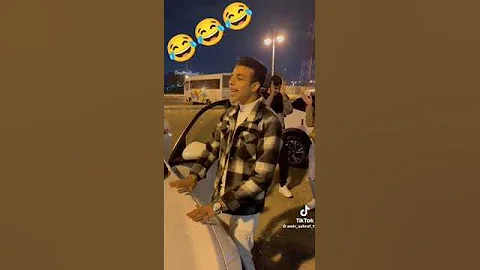 جاي بيقول لي يا بيبي مالك زعلان كده ليه 