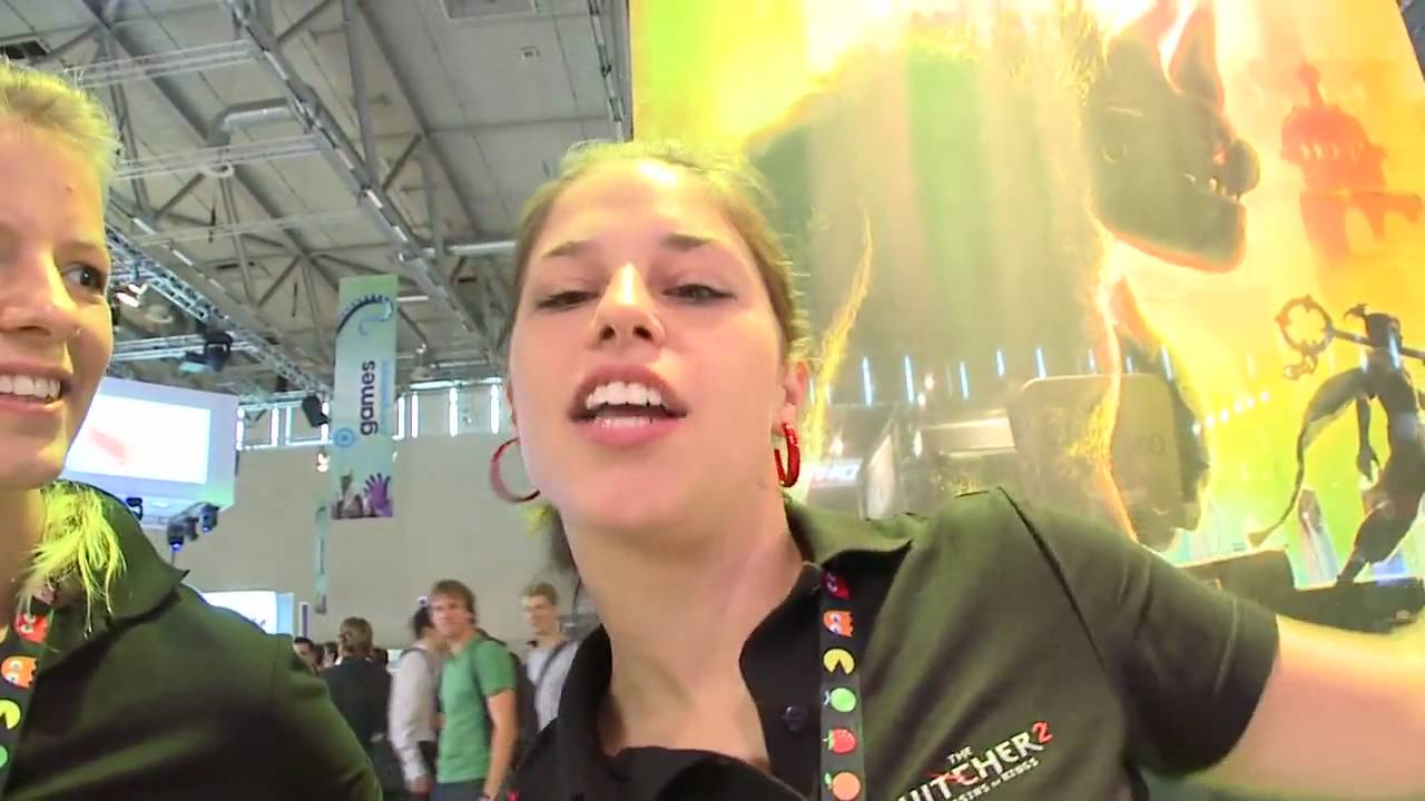 Gamescom 2010 Backstage - Part 3 : 10000 girls