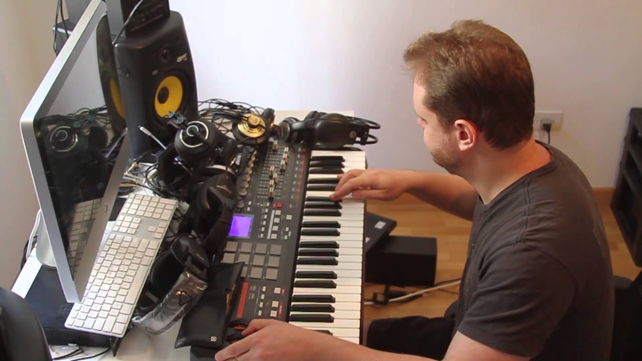 Avicii - Hey Brother 8 bit version