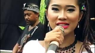 Edan Turun - Ajeng Sekar Kirana - Dangdut Pantura Dewi Kirana