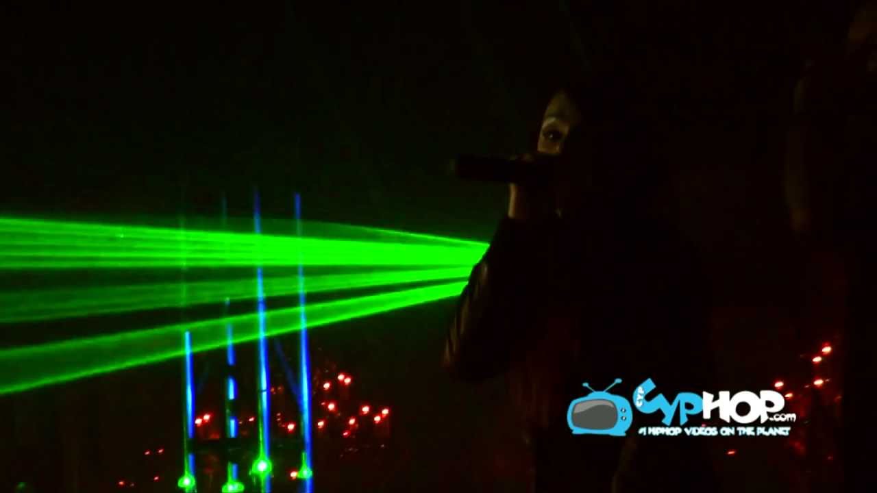 Snow Tha Product - Holy Shit (Live In Chicago)