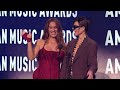 Lisa Rinna and Hannah Berner Present the Award for Best Throwback Song [52nd American Music Awards]