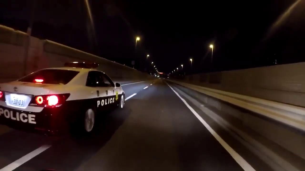 首都高でパトカーが煽り運転 バカが など暴言がひどい 取締りなしに驚愕 Youtube