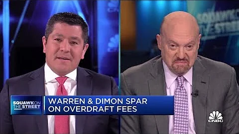 Jim Cramer on Elizabeth Warren sparring with Jamie...