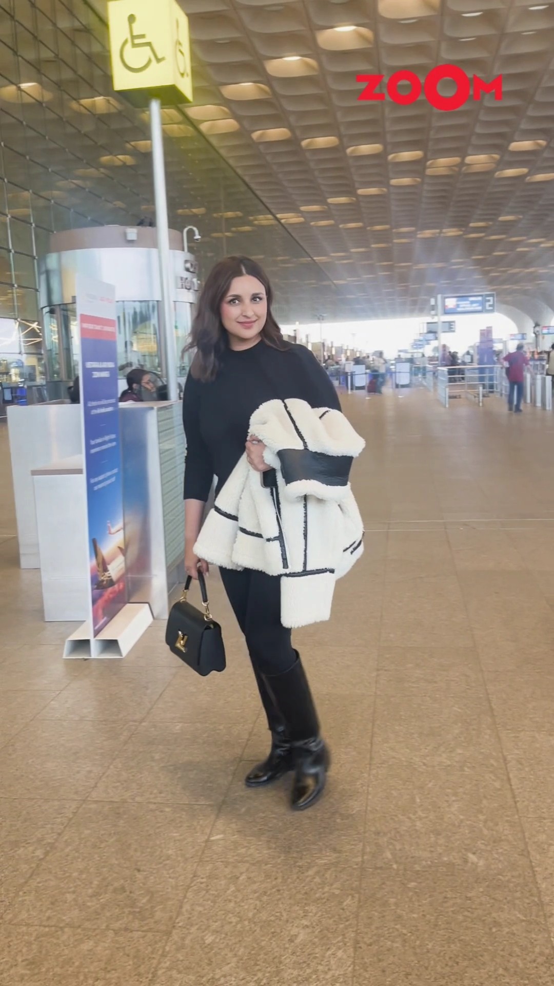 Parineeti Chopra keeps it CLASSY in an All-Black airport look ?? #parineetichopra #shorts