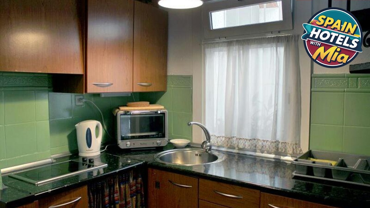 Mini Apartamento Port Aiguadolc | Sitges, Spain | Hotel Review 🏩