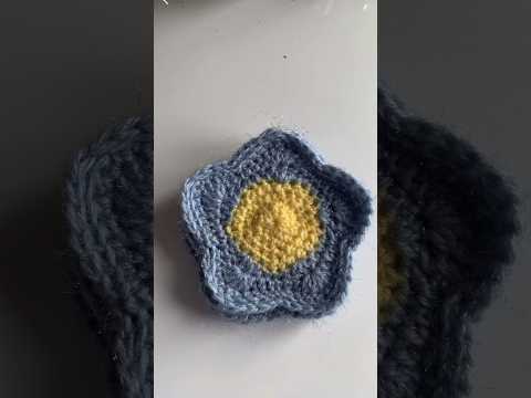 sparkly daisy coasters🌸#shorts #shortsclip #crochet #crochetflowers #crocheting #cottagecore #fypシ (video tutorial)
