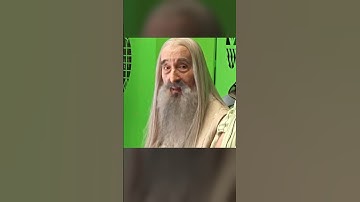 Christopher Lee SLOWED DOWN filming of the Hobbit alot... (funny)