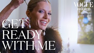 Sienna Miller Gets Ready For The Met Gala | Vogue France