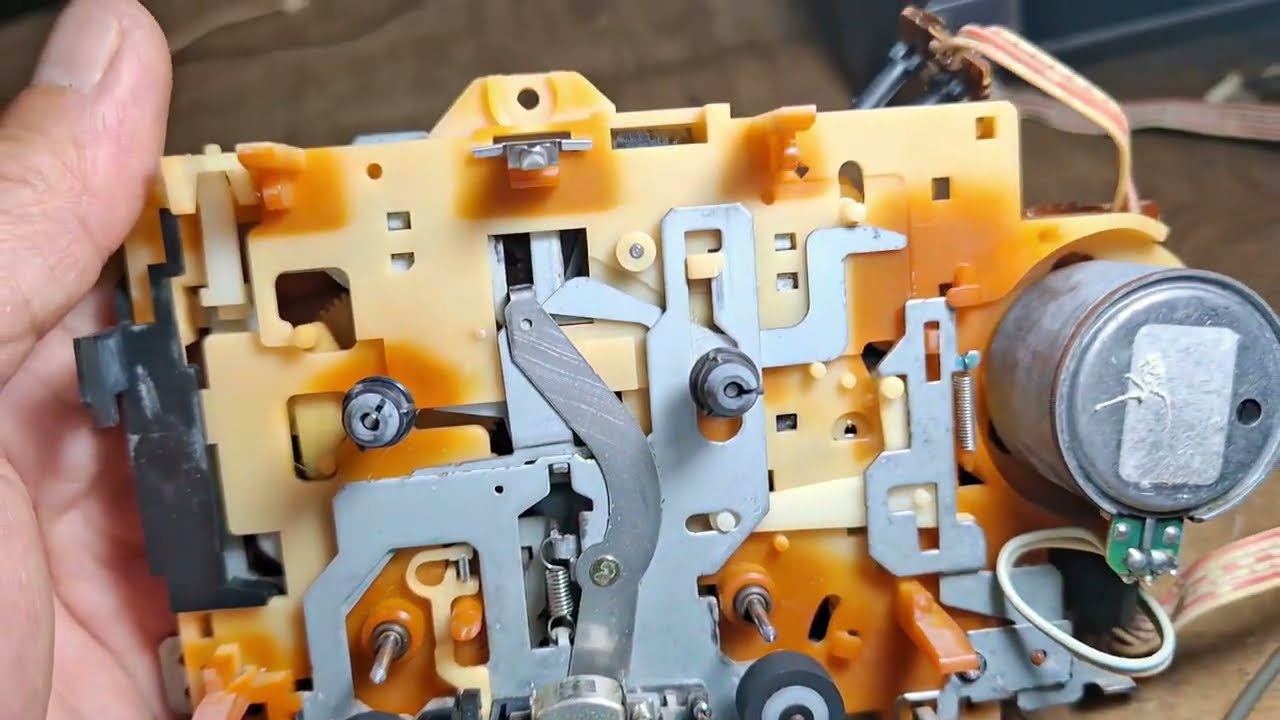 ремонт кассеты Sony CFS 1110S 