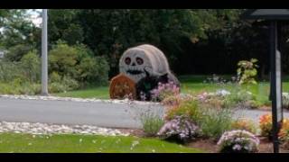 Massachusetts, Had Some Fun Yard Sales!!! A Visit To The Yankee Candle Flagship Store!!!
