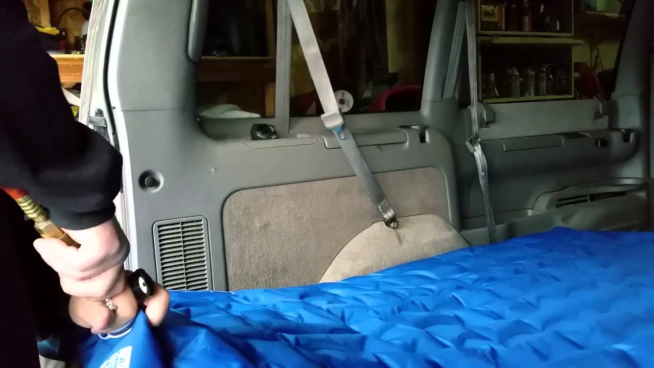 Costco Lightspeed air mattress queen review - YouTube