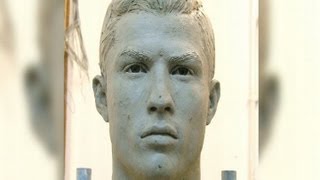 El busto de Cristiano Ronaldo Resimi