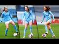 Caroline Weir just dances with defenders!