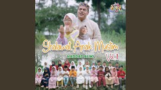 Download Lagu Lil Abi Wal Ummi (feat. Yasmin Najma) Download Lagu Lil Abi Wal Ummi (feat. Yasmin Najma)