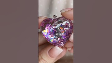 How to make shaker charm #uvresin #shakercharm #makingjewellery