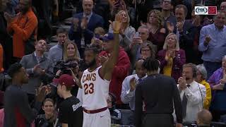 LeBron James gets standing ovation for 30K from Cavaliers fans and his mother | ESPN